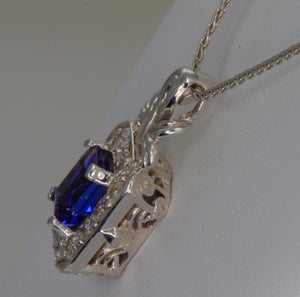 Tanzanite & Diamond Pendant 