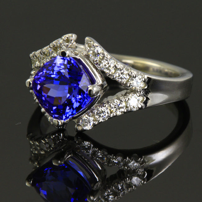 Tanzanite and Diamond Ring 2.48 Carats