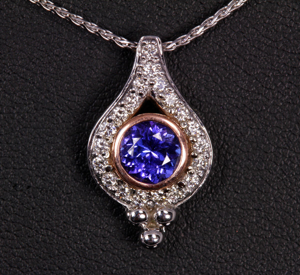 White and Rose Gold Tanzanite Pendant 1.22 Carat VBV Color