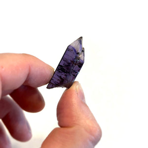 bicolor raw tanzanite crystal