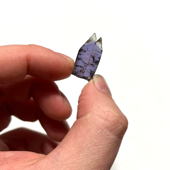 tantantan♡ 22.74ct Unheated Bi-Color Tanzanite Crystal - Tanzanite Jewelry