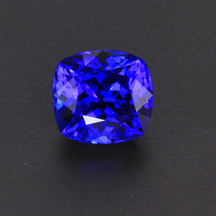 Violet Blue Antique Cushion Tanzanite Gemstone 7.60 Carats