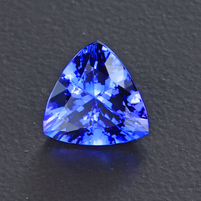  Fine Trilliant Tanzanite