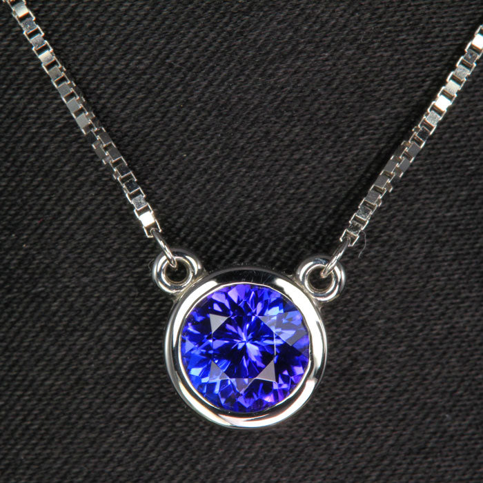 14K White Gold Round Tanzanite Pendant 1.28 Carats with attached box link chain