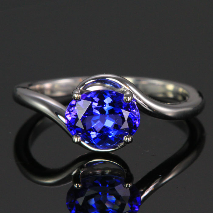 14K White gold tanzanite ring