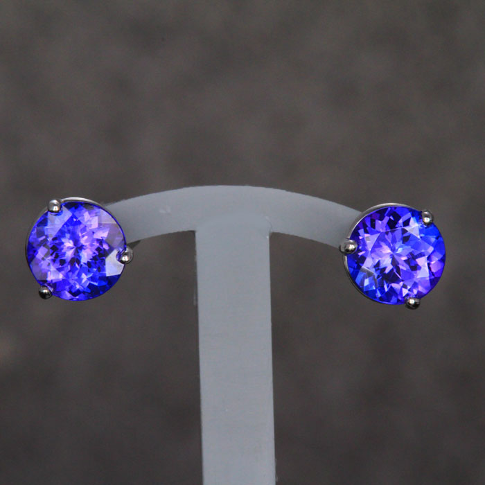 14k White Gold Round Tanzanite Earrings 2.15 Carats