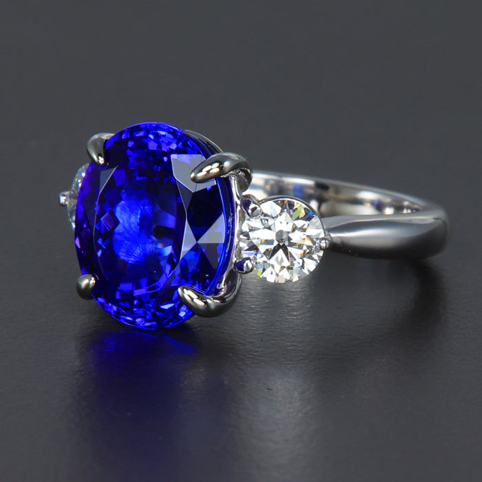 14K White Gold Oval Tananite Ring with side Diamonds 6.51 Carats