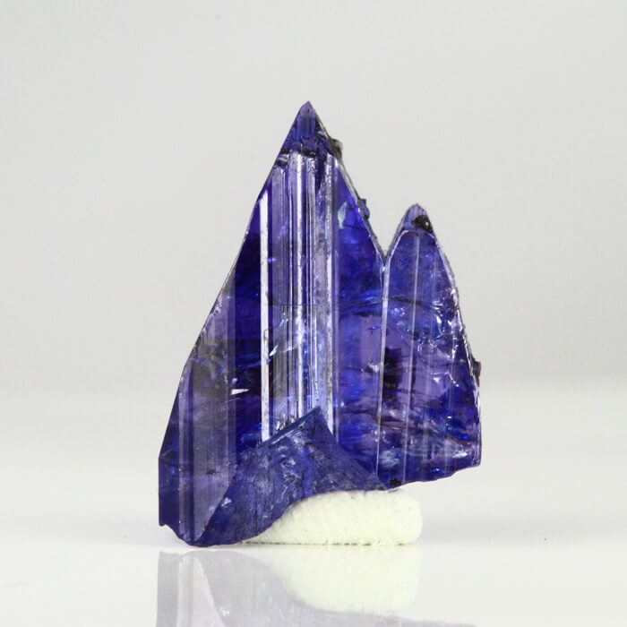 Tanzanite Twin Crystal mineral specimen