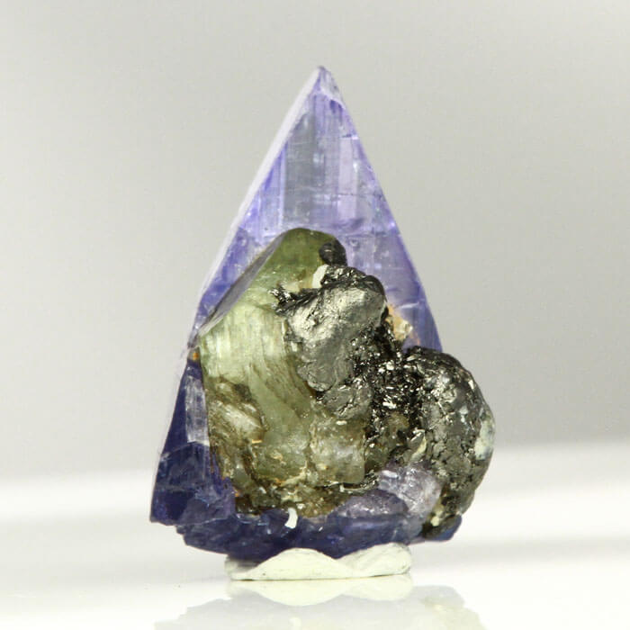 Tanzanite Crystal & Minerals Specimen