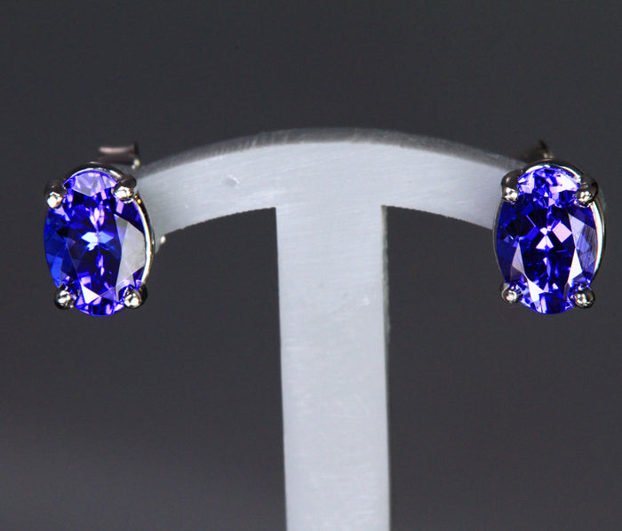 14k White Gold Oval Tanzanite Stud Earrings 1.38 Carats