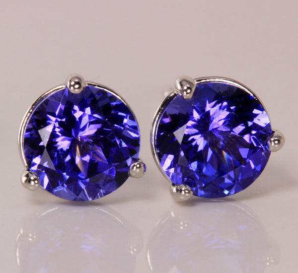 Tanzanite Earrings 1.65 Carat BVV Color