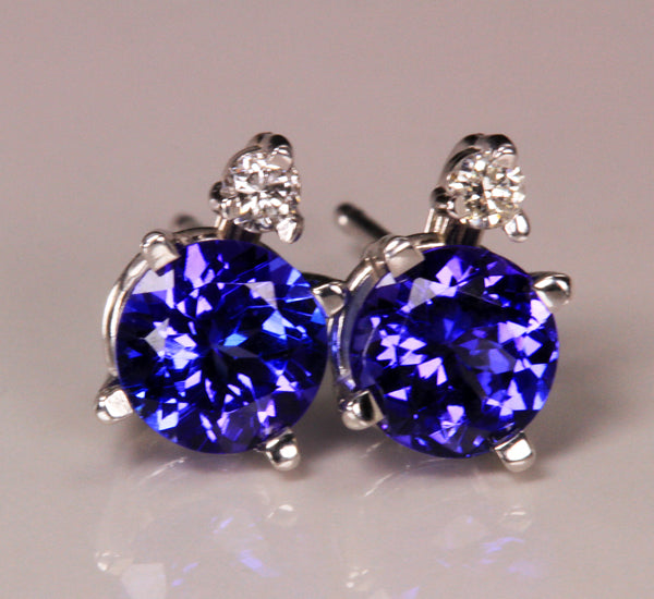 Tanzanite Earrings 1.22 Carat BVV Color