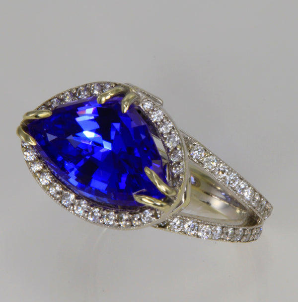 Tanzanite Diamond Ring With 6.77 Ct Shield Cut AAA Tanzanite