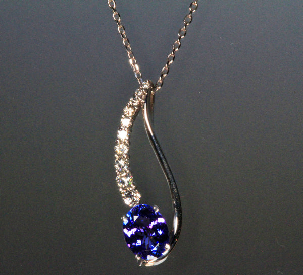 Tanzanite Pendant in White Gold With Diamonds