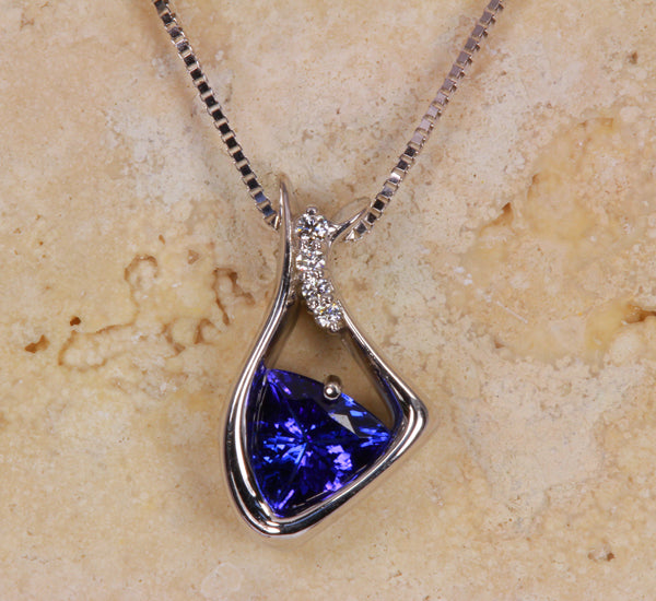 Ladies' Tanzanite Pendant 1.68 Carat Violet Blue Exceptional Color