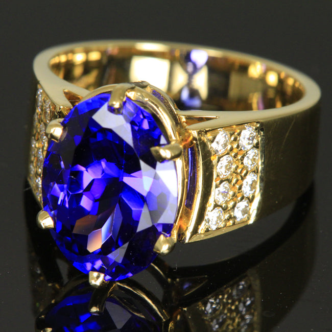 Tanzanite 14 Karat Ring 5.87 Carats with Fine Diamonds