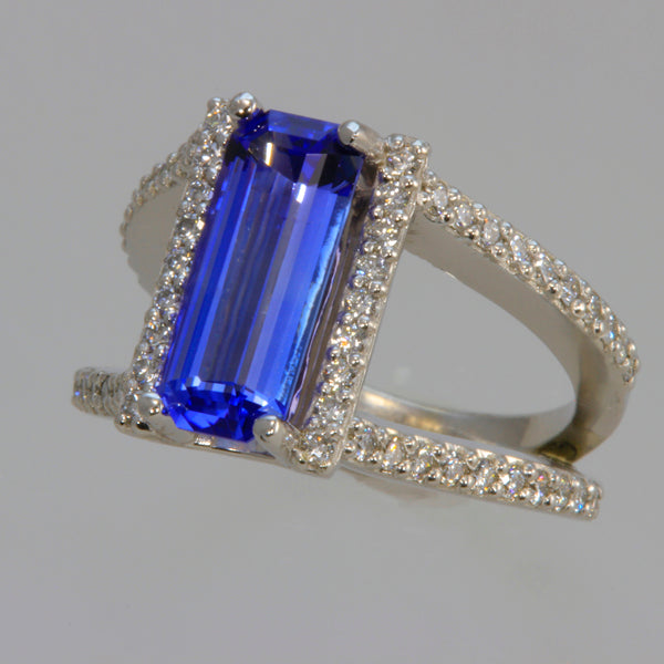 Tanzanite Ring in White Gold With Fine Diamonds