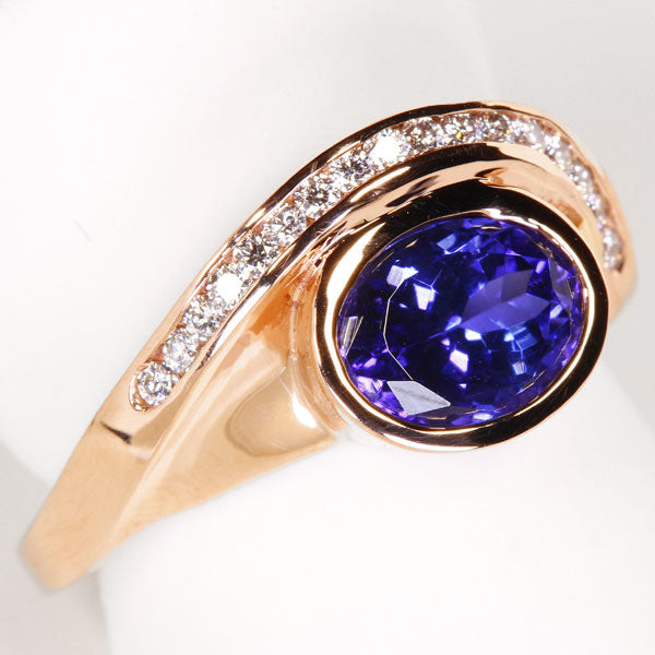 Oval Bluish Violet Vivid Color Tanzanite and Diamond Ring