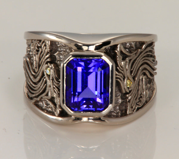 Men's Tanzanite and Diamond Wolf Ring in Palladium