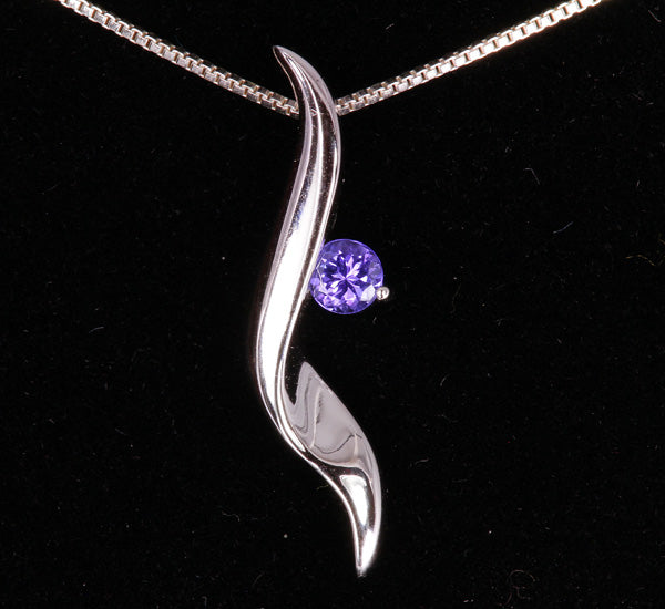 Tanzanite Pendant .32 Carat BVV Color