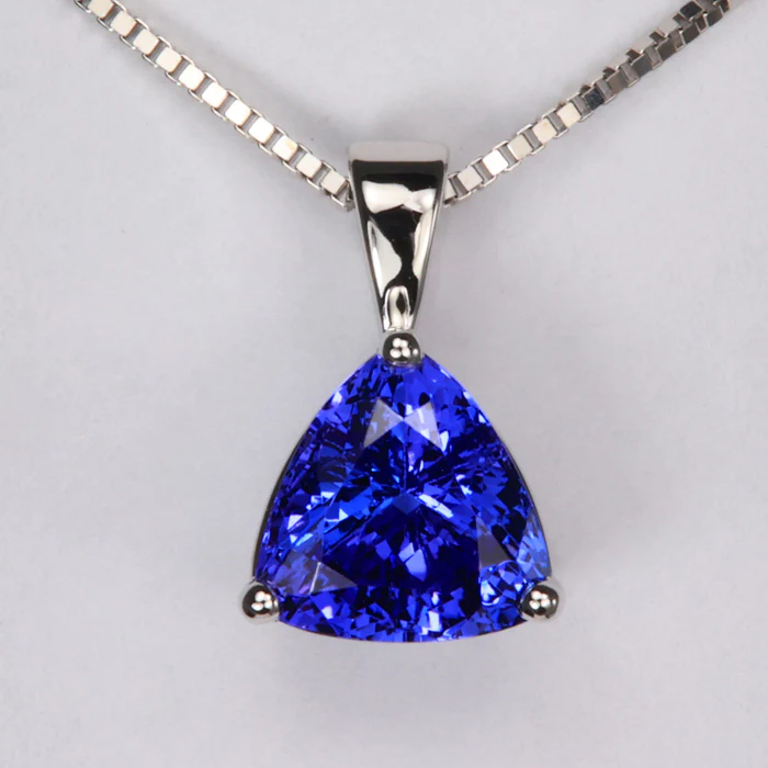 3.01 Trilliant Pendant
