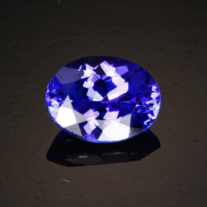 oval tanzanite gemstone