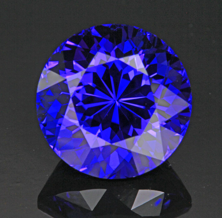 round brilliant tanzanite gemstone