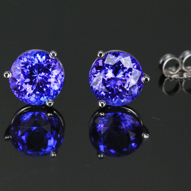14K White Gold Round Brilliant Stud Earrings 7.5mm