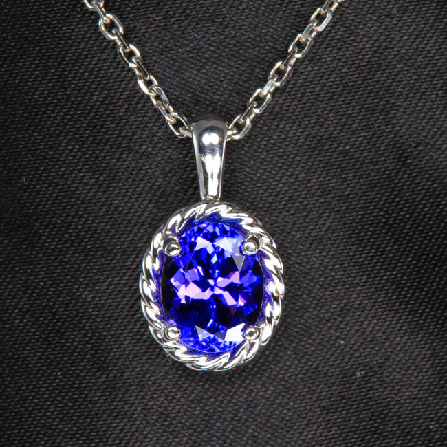 rope design oval tanzanite pendant