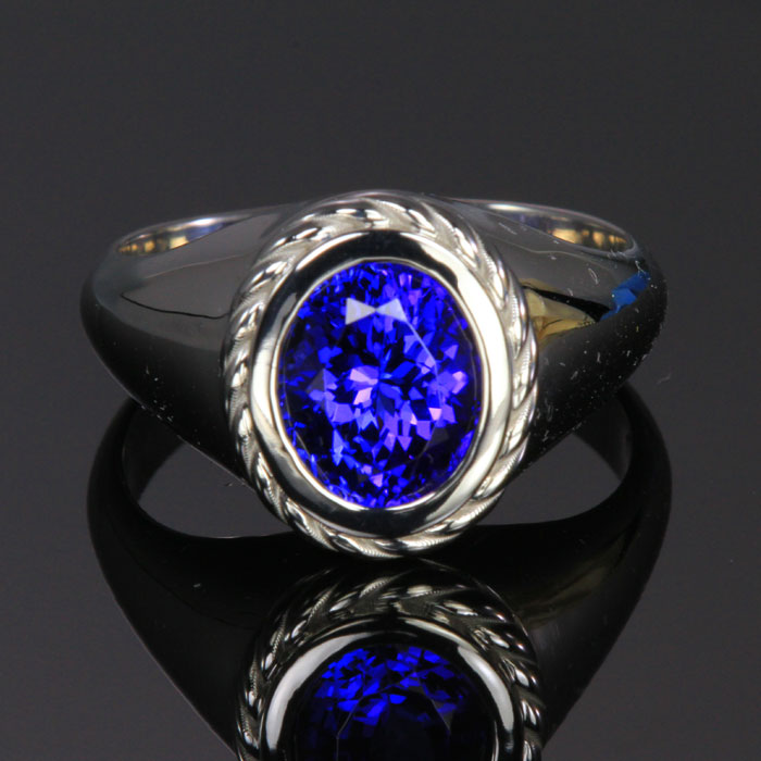  White Gold Oval Tanzanite Ring