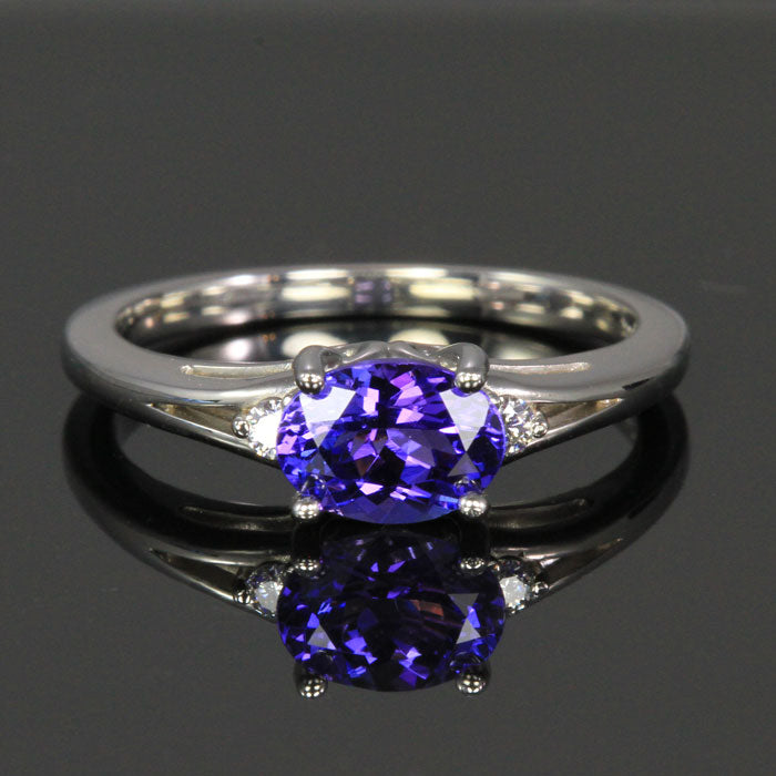 14K White Gold Oval Tanzanite with Diamonds Ring 1.14 Carats