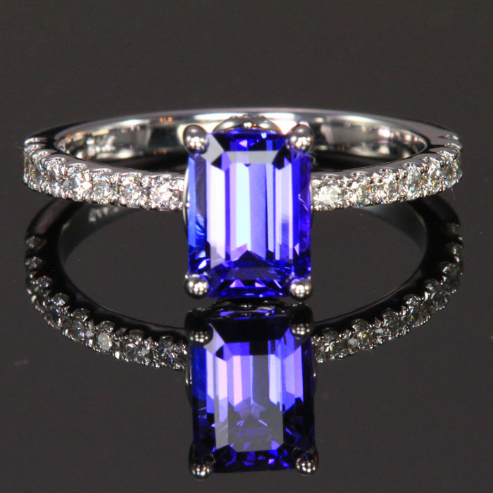 14K White Gold Emerald Tanzanite and Diamond Ring 1.86 Carats