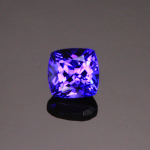 Blue Violet Square Cushion Tanzanite Gemstone 1.36 Carats