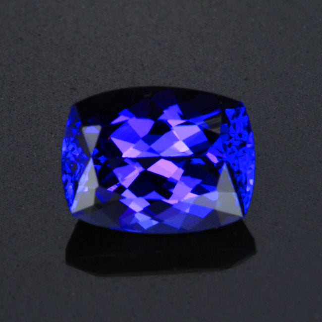 Exceptional Color Antique Cushion Tanzanite Gemstone 2.68 Carats