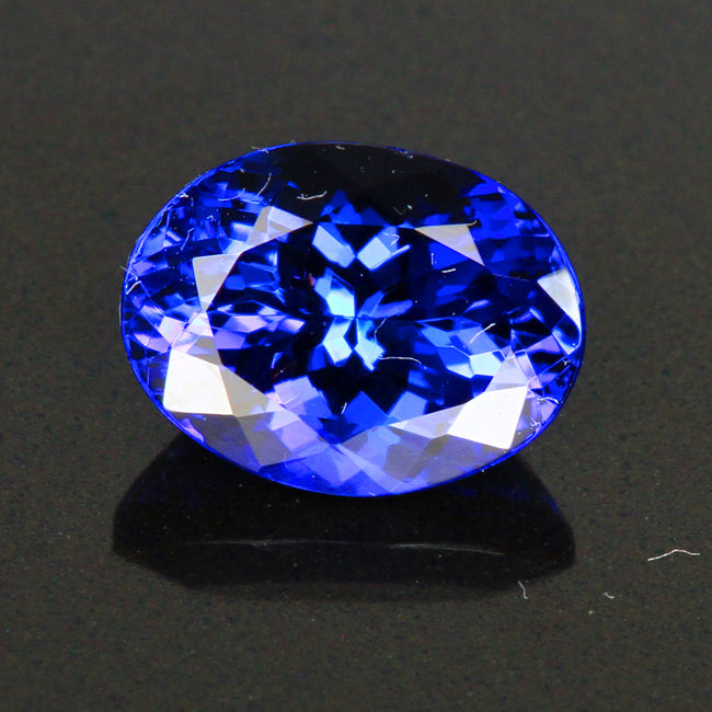 2.02 Carats Oval Tanzanite