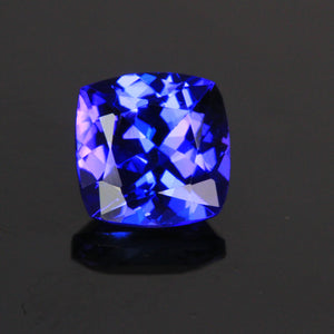 square cushiong blue violet tanzanite gemstone