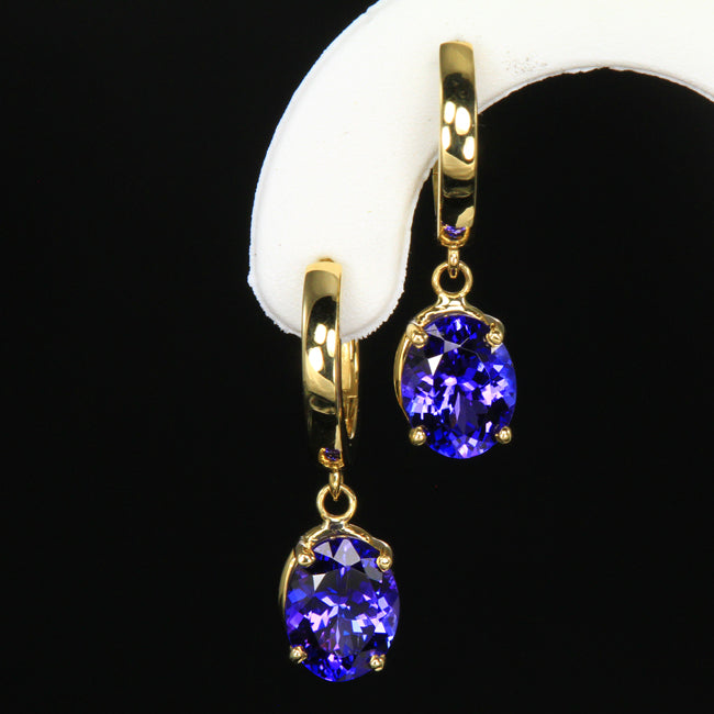  huggie tranzanite earring