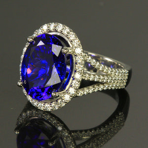 Platinum Oval Blue Violet Exceptional Tanzanite and Diamond Ring 8.22 Carats