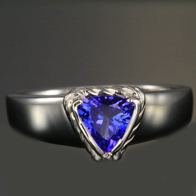 14k white gold trillant Tanzanite ring