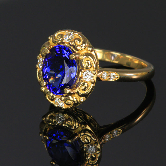 18K Yellow Gold Oval Tanzanite with Diamonds 2.50 Carats