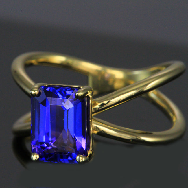 14K Yellow gold criss cross Tanzanite ring